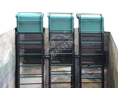 Large-scale coarse grille cleaner